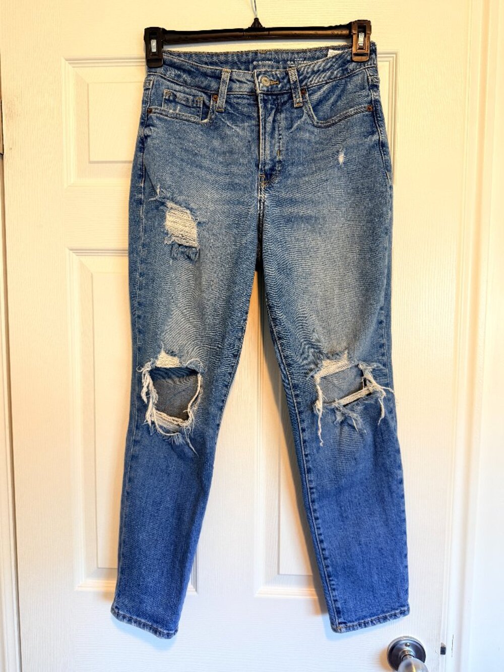 Old Navy High Rise OG Straight Ripped Knee Jeans Medium Wash Size 4